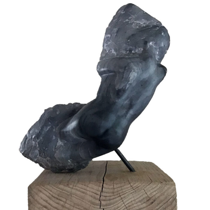 Anne pascale Delattre sculpture femme dans la brume